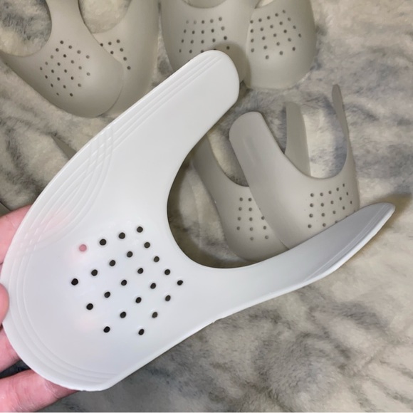 Set of 4 Plastic Shoe Inserts - Picture 3 of 3